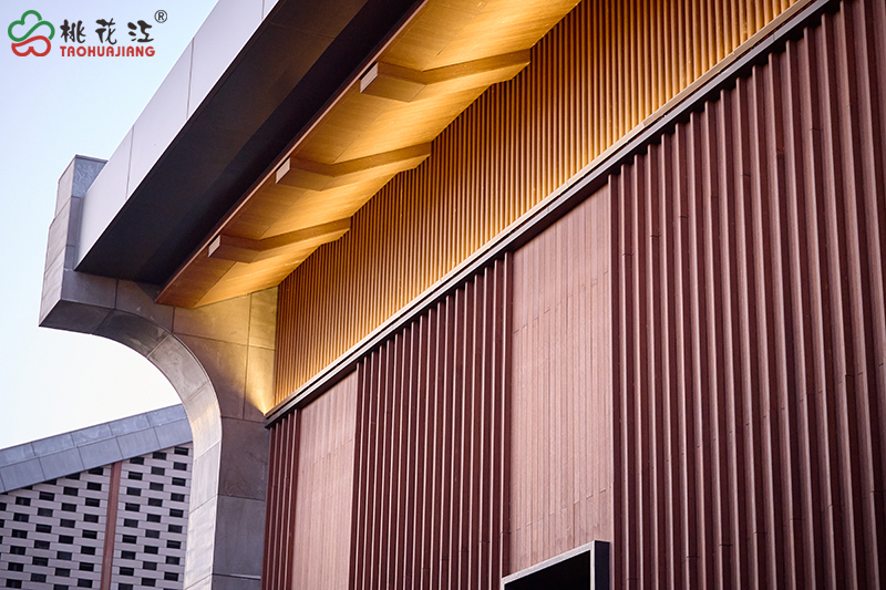 长春悦榕鸿居酒店竹外墙装饰